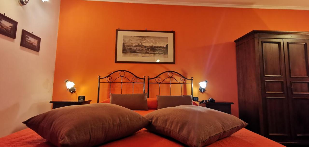 Hotel Neapolis Bagian luar foto